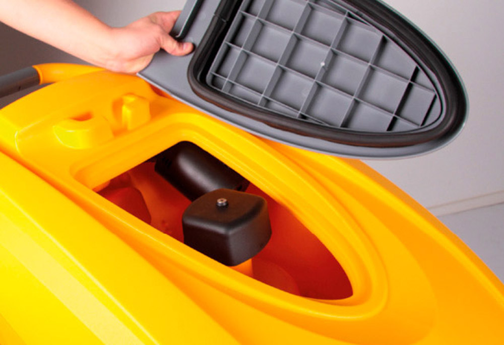 Debris tray + vacuum filter